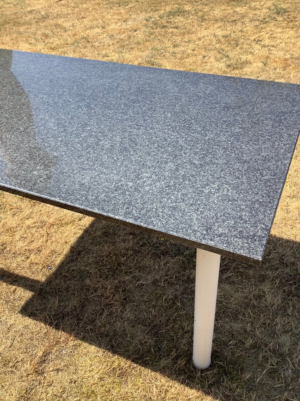 Granieten tafel , mooie staat, Ophalen, Gebruikt