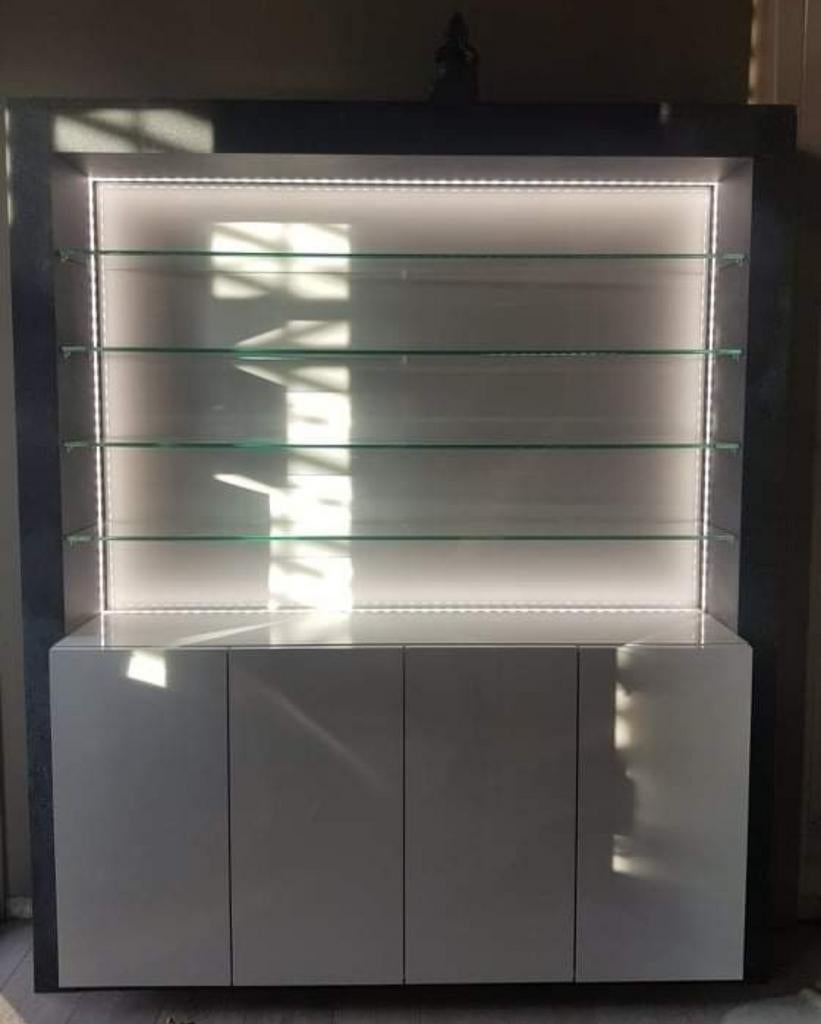 Meuble vitrine moderne avec éclairage LED, Enlèvement