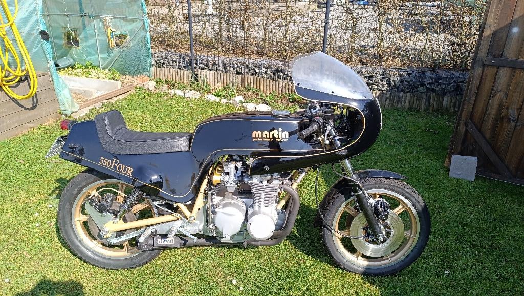 HONDA 500 FOUR, Motos, Amortisseurs réglables électroniquement, Permis Moto A2 minimum, 4 cylindres, 12 à 35 kW