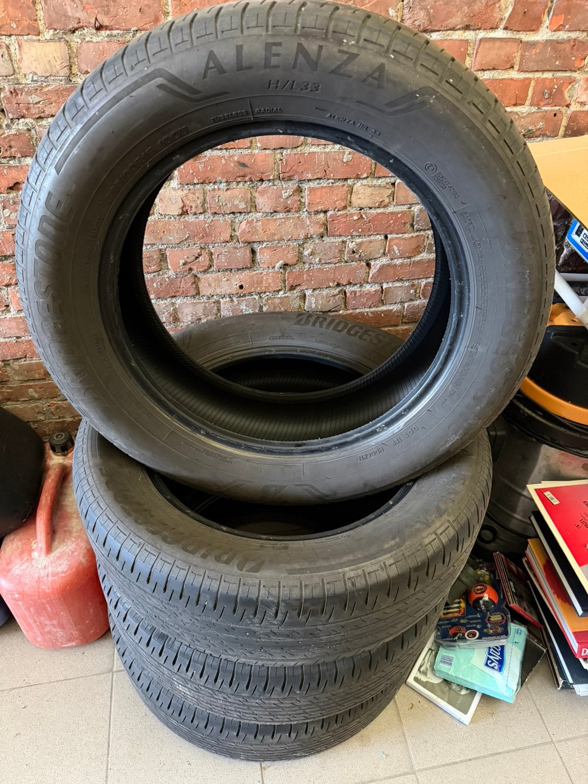 4 unités Bridgestone Alenza H/L33 225/60 R18 100 V — 2023, Autos : Pièces & Accessoires, Pneus & Jantes, Enlèvement