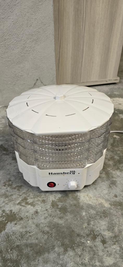 Hausberg Fruitdroogmachine, Ophalen