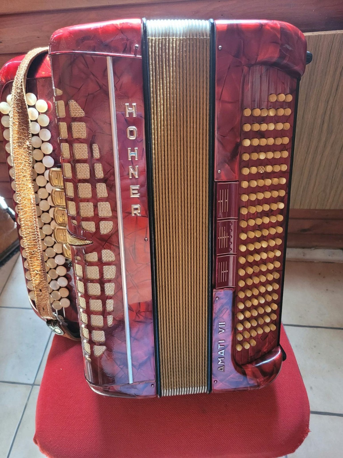 Hohner Amati VII Knopaccordeon – Rood Parelmoer (Zonder Koff, Muziek en Instrumenten, Ophalen, Knopaccordeon, Hohner
