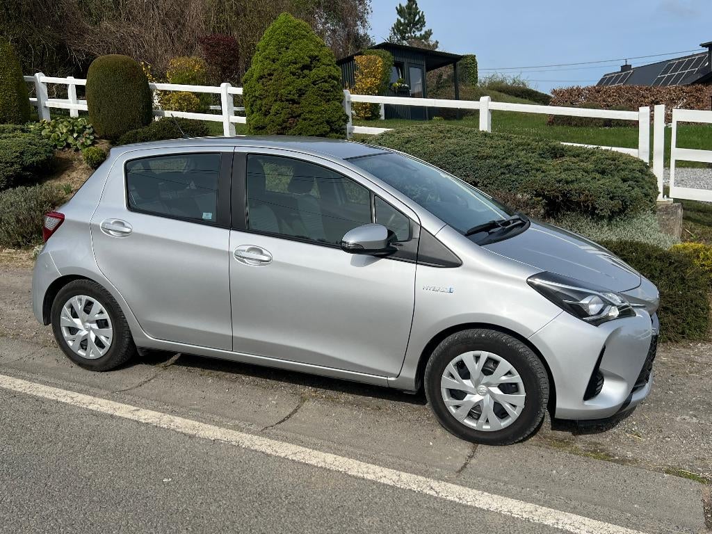 toyota yaris hybride, Argent ou Gris, Achat, Euro 6, Entreprise