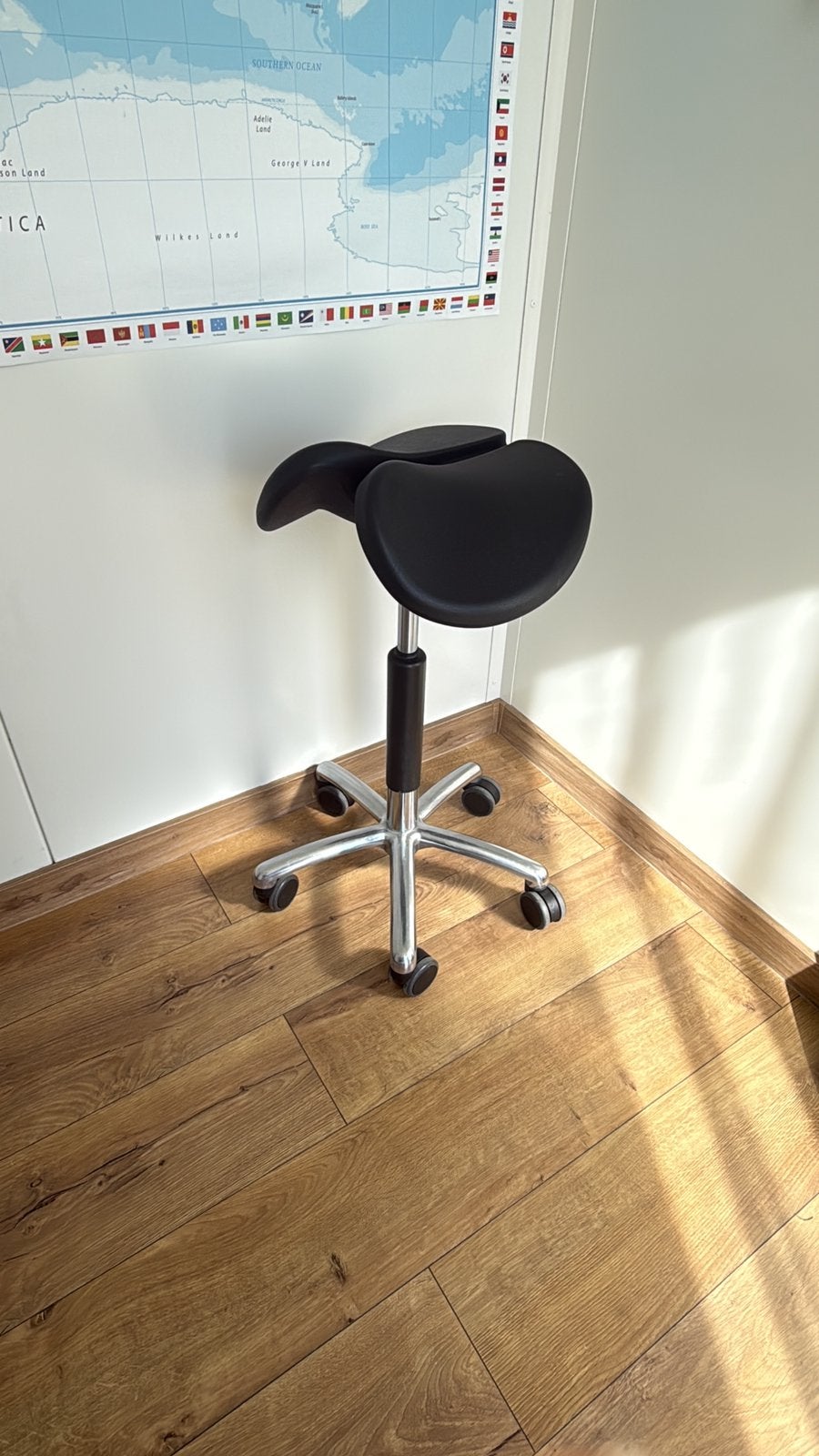 Ergonomische Zadelkruk op wielen, Ophalen, Zwart, Zo goed als nieuw, Bureaukruk
