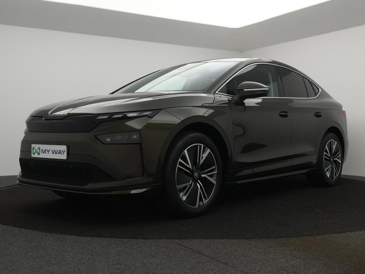 Skoda Enyaq CoupÃ© 82 kWh 85 Corporate *DEMO*, Autos, Automatique, Enyaq, Vert, https://public.car-pass.be/vhr/33f392d0-61e4-43af-9cc3-787f17d71e7c