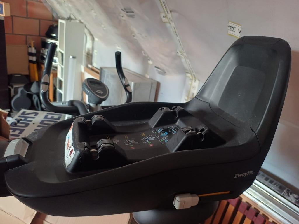 2 wayfix maxi cosi in perfecte staat, Ophalen