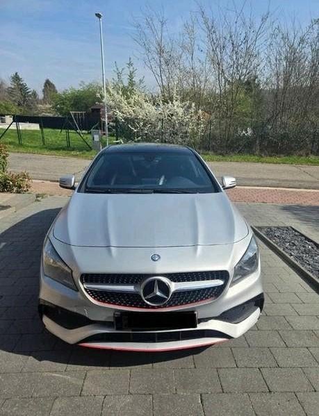 Mercedes cla 180 D pack AMG automatique, Autos, Achat, Euro 6, Noir, 5 portes