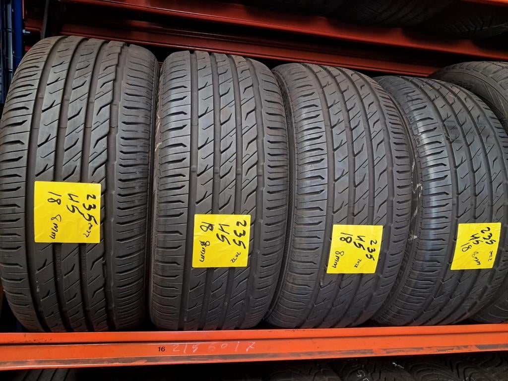 235/45/18 2354518 235/45R18 Démo estivale 8mm SEMPERIT, Autos : Divers, Pièces de sport automobile, Enlèvement