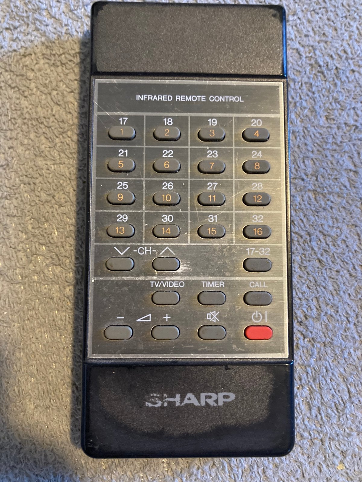 Télécommande Sharp fonctionnelle, téléviseur CRT, jeu rétro, Enlèvement ou Envoi, Comme neuf, TV