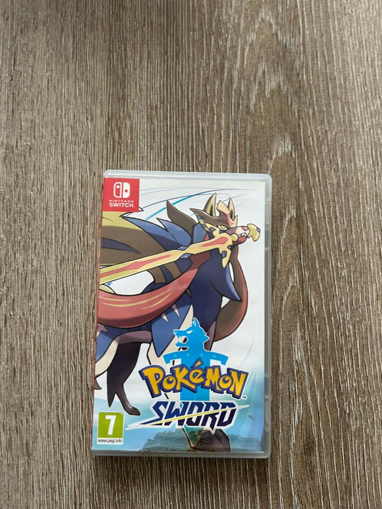 Nintendo switch pokemon sword, Games en Spelcomputers, Ophalen, Zo goed als nieuw