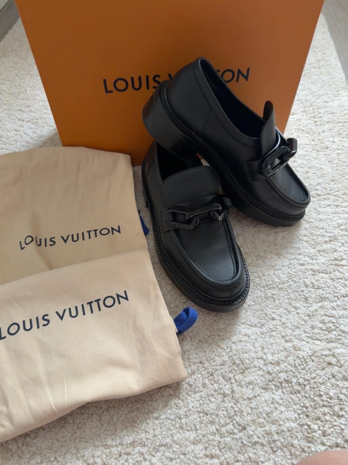 Mocassins Louis Vuitton Academy, Enlèvement ou Envoi, Comme neuf, Sabots, Louis vuitton