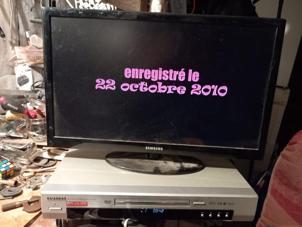 Télévision Samsung 80 euro prix à négocier, Audio, Tv en Foto, Professionele apparaten, Verzenden