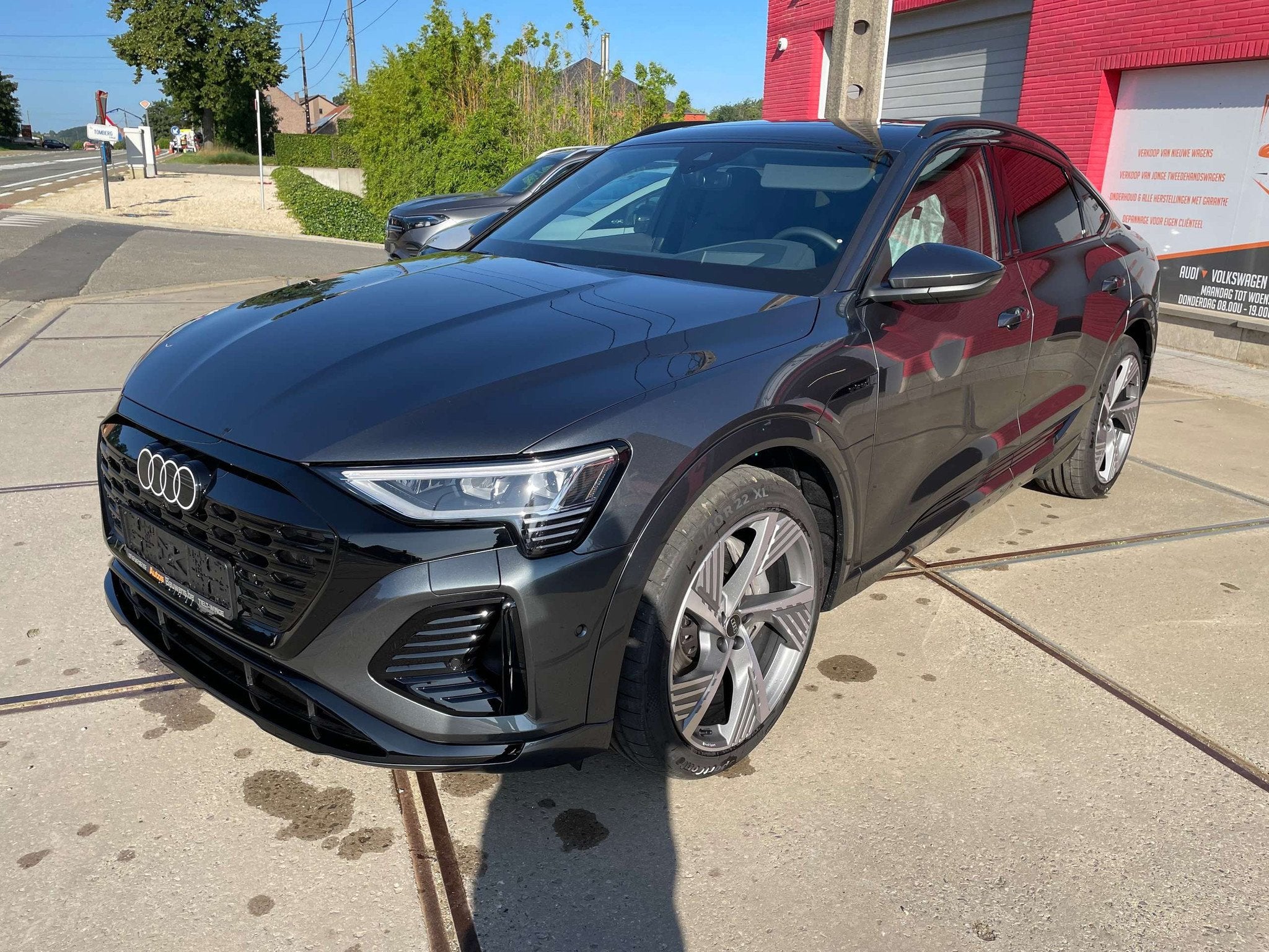 Audi Q8 e-tron SPORTBACK E-TRON / 55 QUATRO / S-LINE / HEAD-, Autos, Cuir, Argent ou Gris, Achat, 408 ch