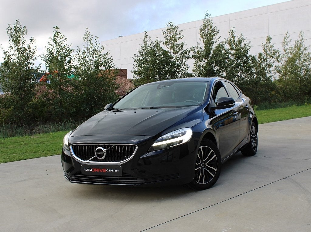 ✅ Volvo V40 D2 * 2.0d * Automaat * Navigatie * Cruise * PDC, Auto's, 4 cilinders, 1969 cc, Leder en Stof, Zwart