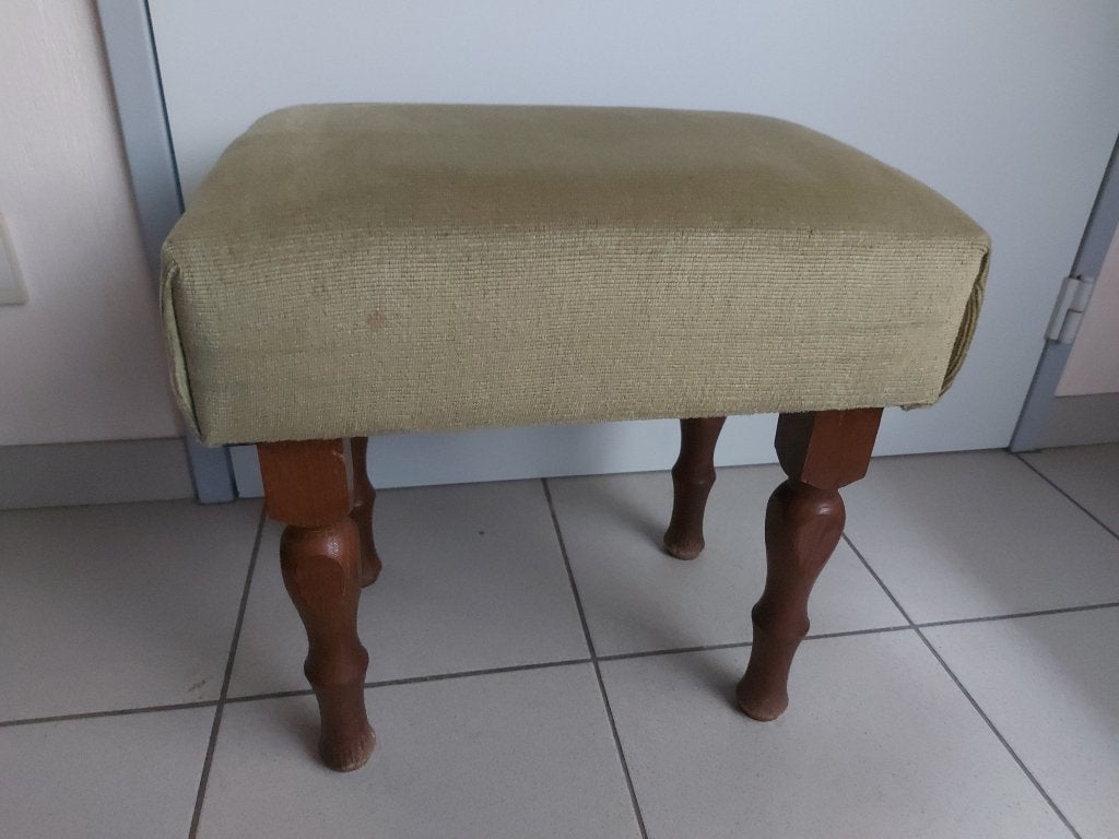 Meubel: vintage voetenbankje, Ophalen, Hout, Minder dan 50 cm, Gebruikt