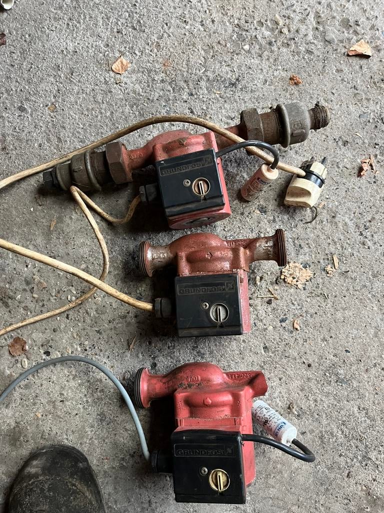 Grundfos circulatiepompen, Ophalen, Gebruikt, Onderdeel
