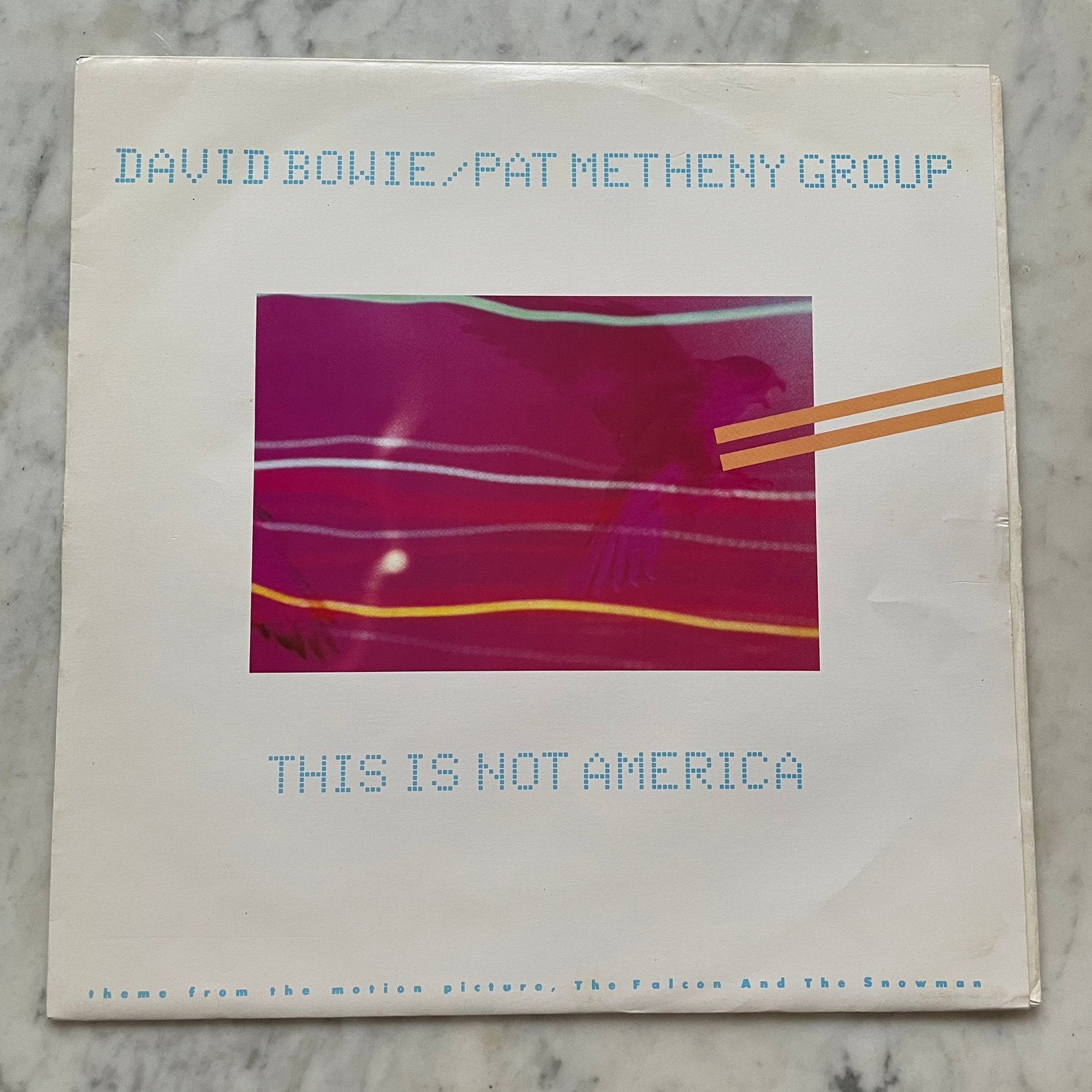 David Bowie - This is not America, Ophalen of Verzenden