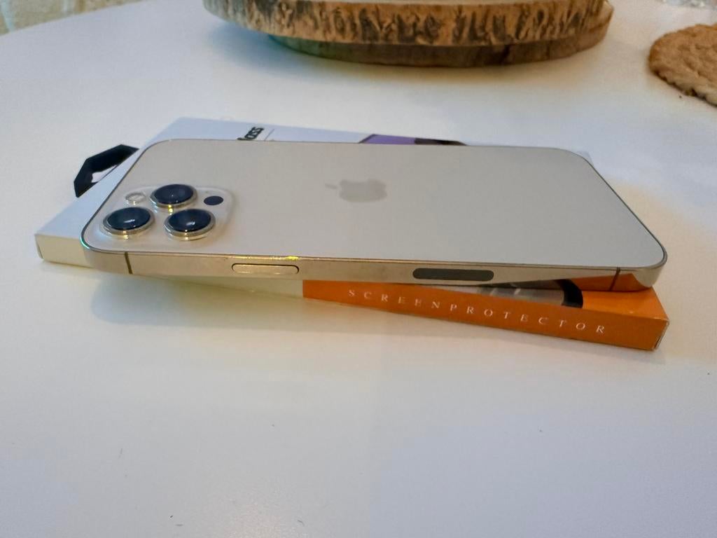 Iphone 16 pro max 256Gb sous garantie, Télécoms, Enlèvement, Comme neuf, 256 GB, IPhone 16