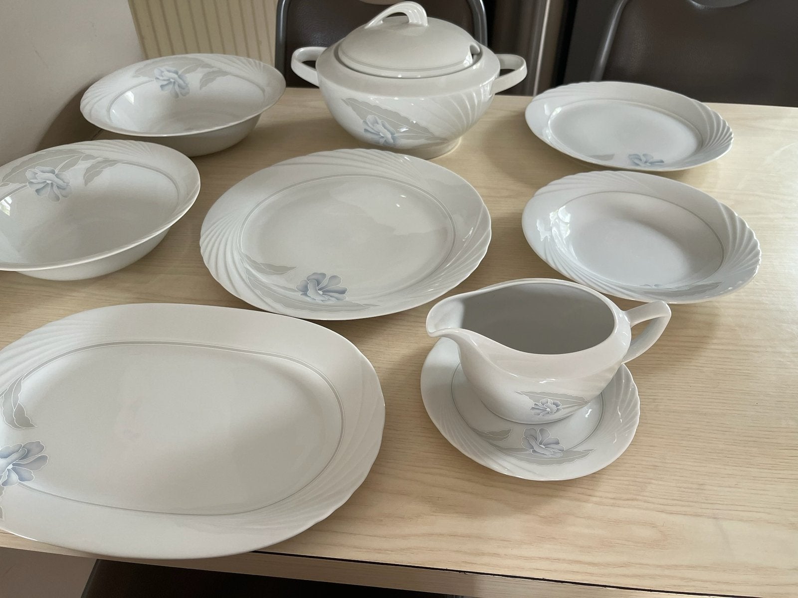 24 delig eetservies “Bluette”, Ophalen