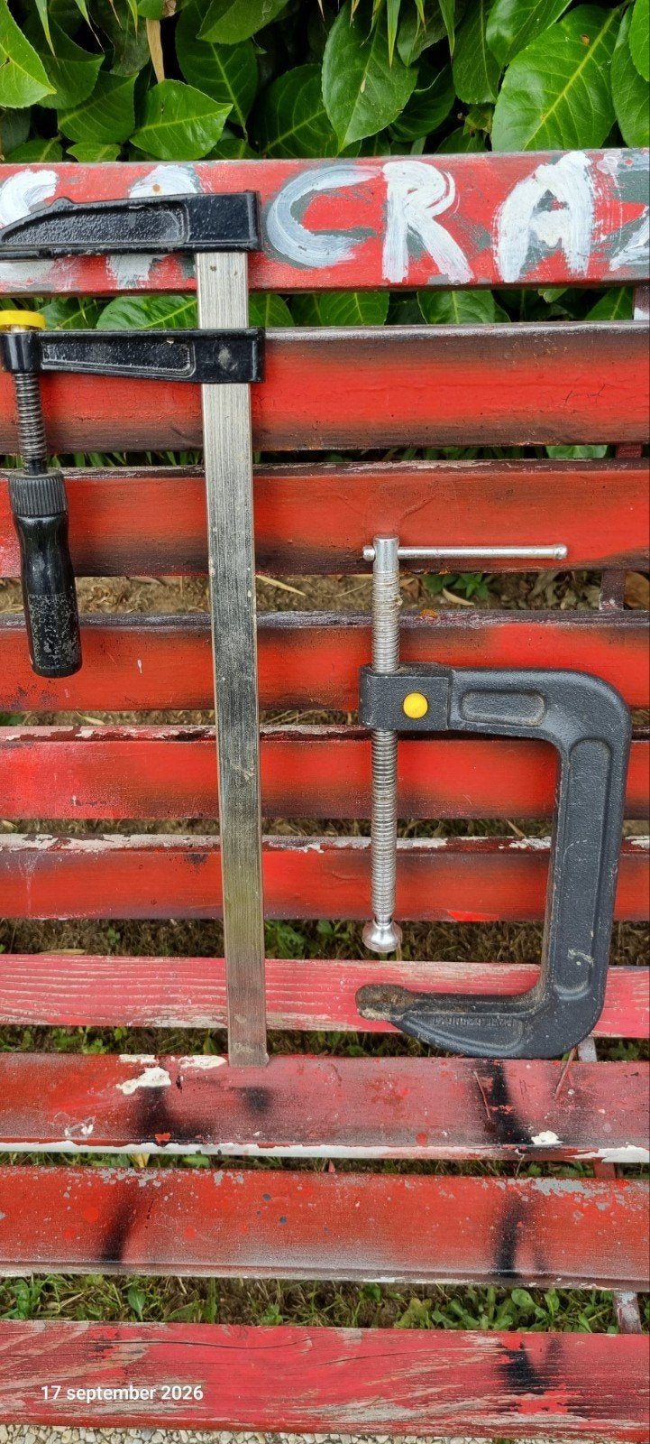 2 outils à fxer, Enlèvement