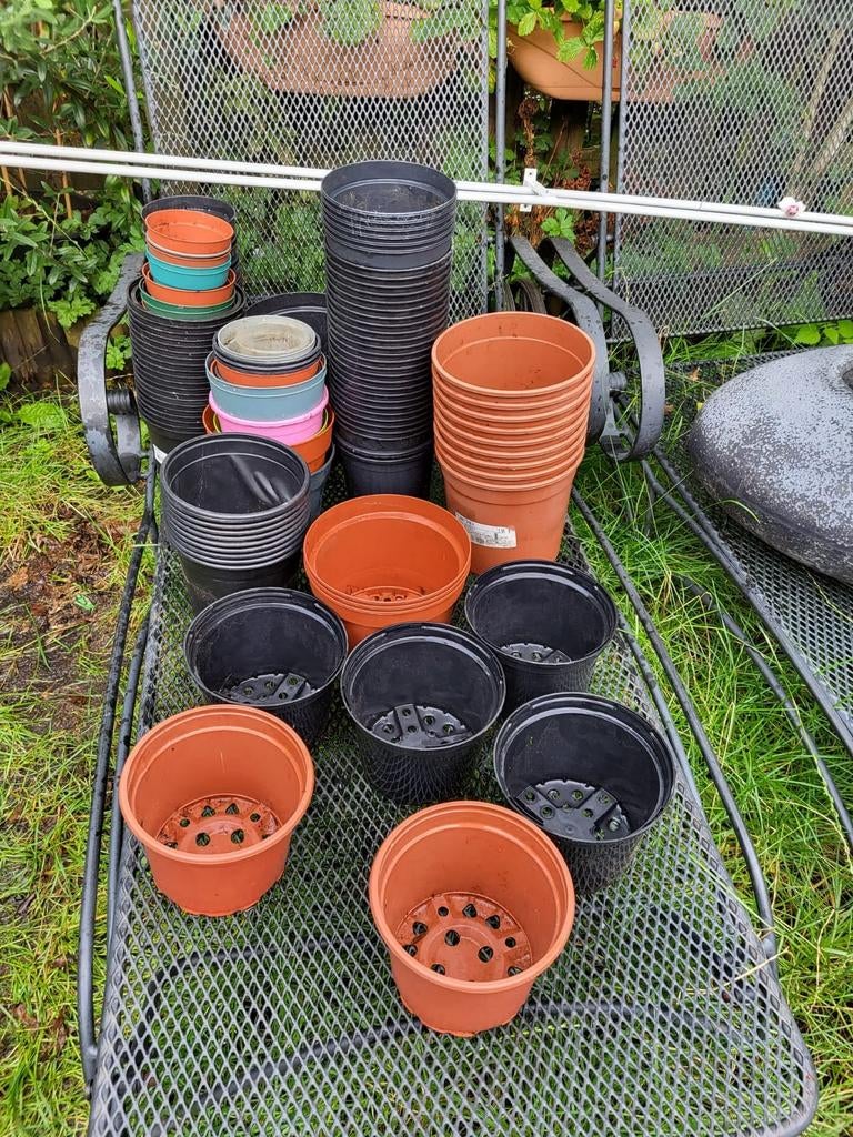 Pots de pépinière/pots de fleurs (10 pièces pour 1 euro), Enlèvement ou Envoi