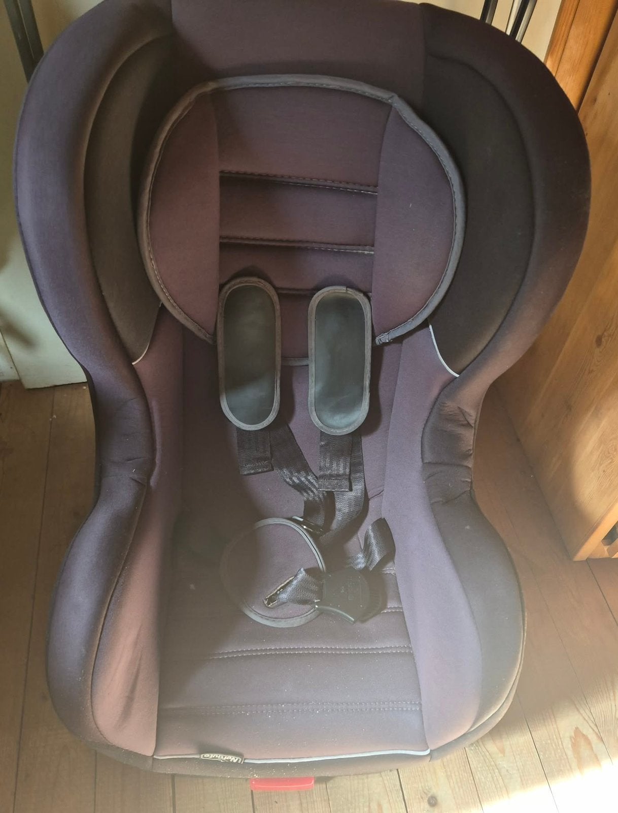 Autostoel van 9tt18 kilo, Kinderen en Baby's, Autogordel of Isofix, Gebruikt, 9 t/m 18 kg, Ophalen