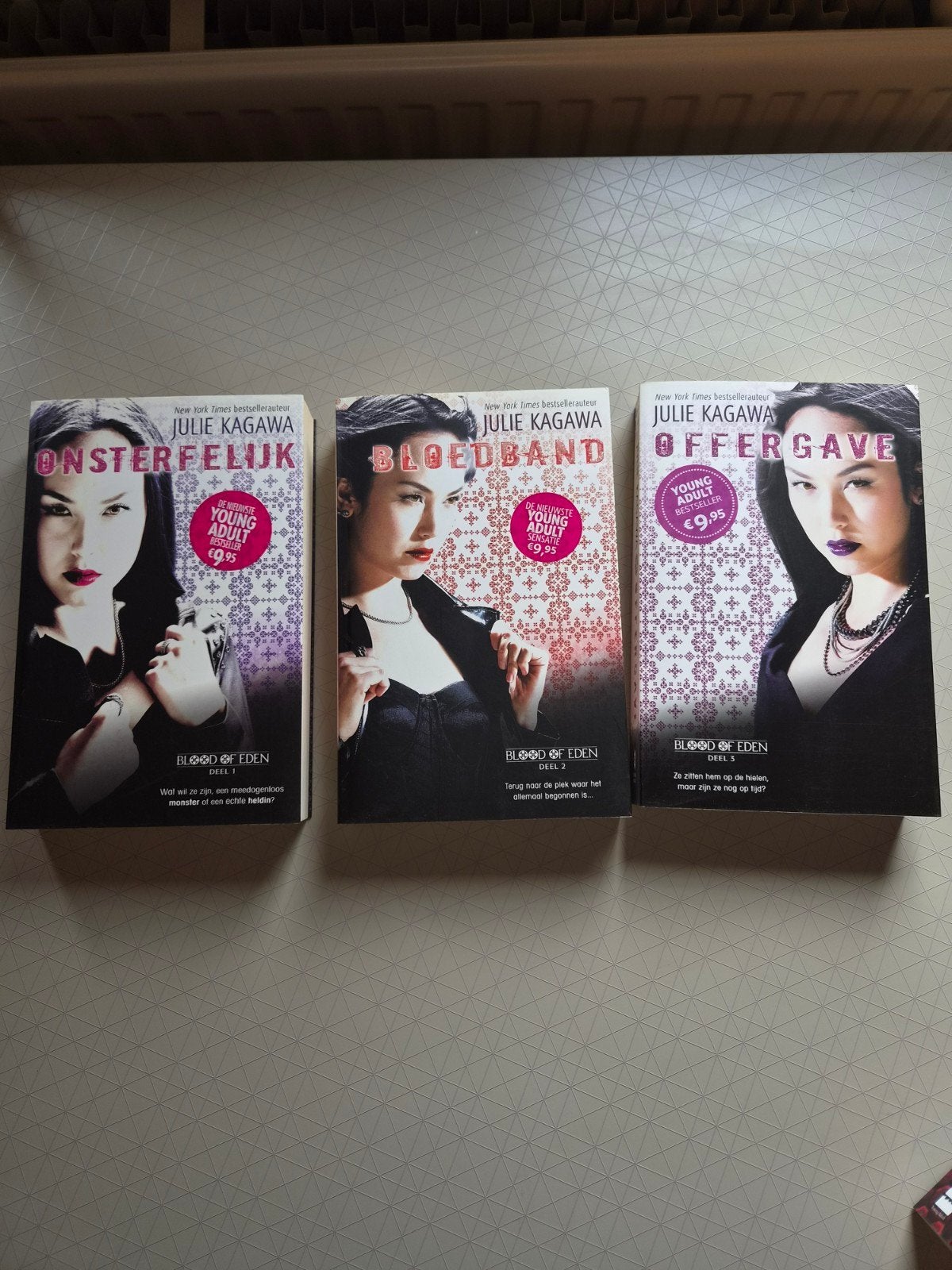 Volledige collectie van Julie Kagawa, Ophalen, Zo goed als nieuw, Julie Kagawa