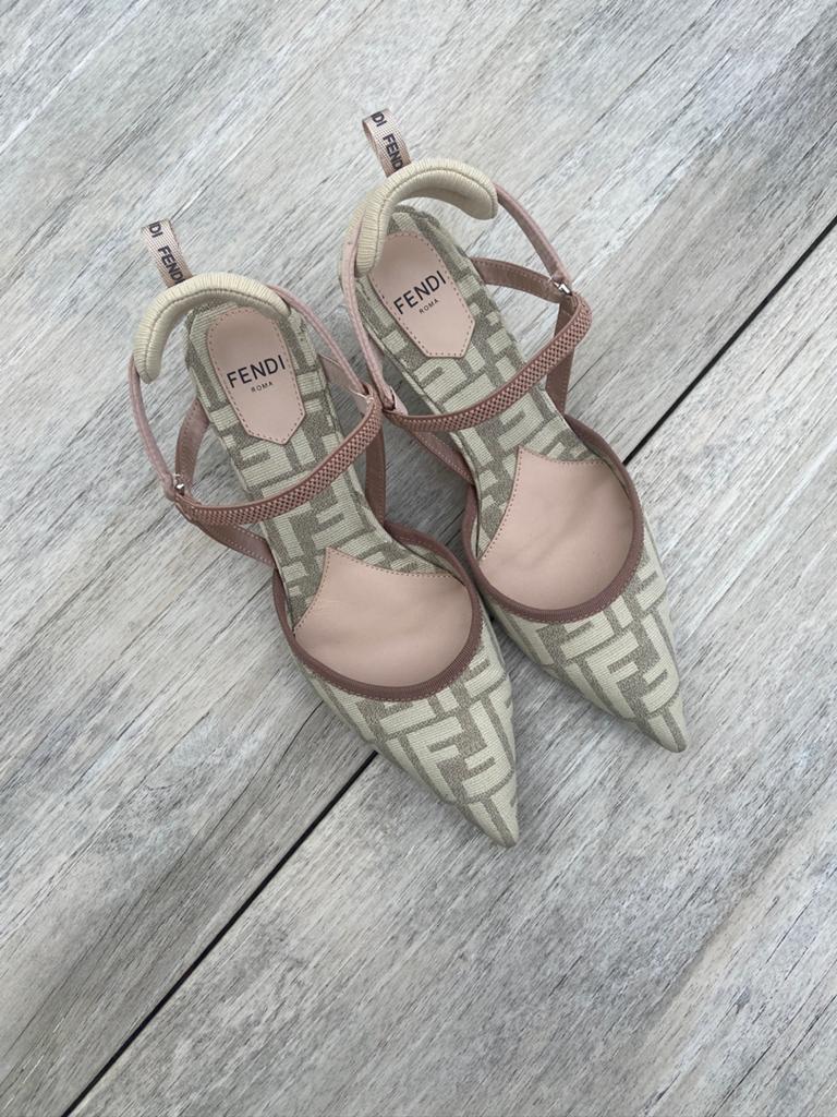 Fendi schoenen maat 39, Ophalen of Verzenden, Zo goed als nieuw