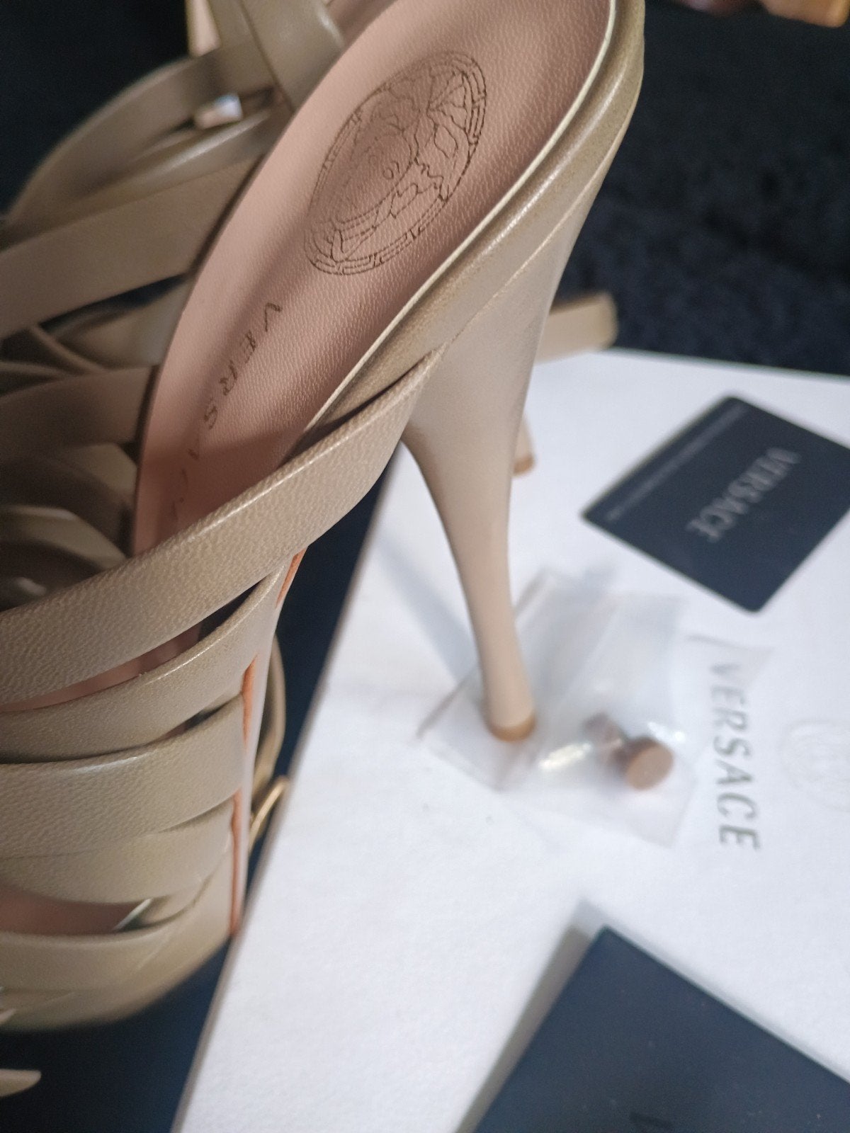 Slingback Versace, Neuf, Enlèvement ou Envoi, Chaussures à haut talons, Vert