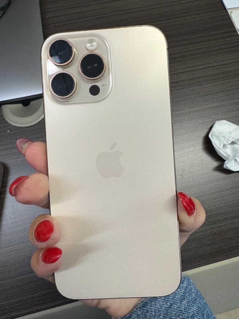 Iphone 16 pro max, Telecommunicatie, IPhone 16 Pro Max, Zo goed als nieuw, Zonder simlock, Zonder abonnement