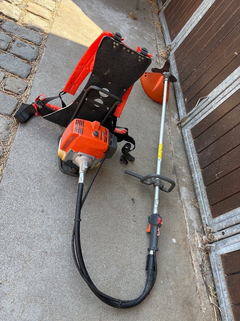 Husqvarna 152RB Professionele Rugzak bosmaaier, Tuin en Terras, Ophalen, Benzine, Gebruikt, 30 tot 50 cm