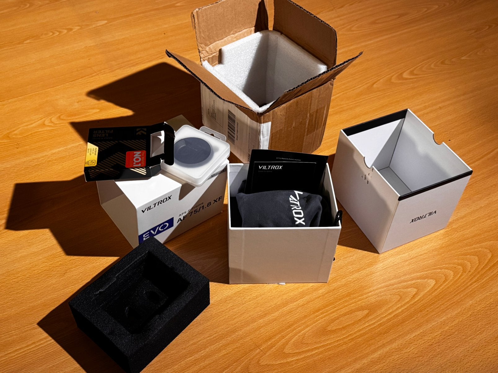 Viltrox 75mm f1.8 EVO x-mount met magnetische uv filter, Audio, Tv en Foto, Ophalen of Verzenden, Zo goed als nieuw, Viltrox