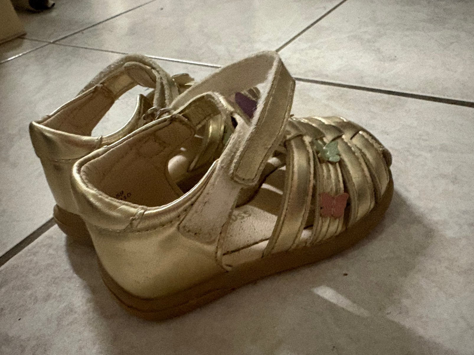 Sandalen maat 22, Enlèvement ou Envoi, Comme neuf, Autres types, Fille