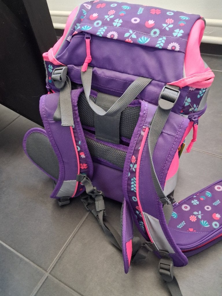 boekentas + accessoires, Neuf, 30 à 40 cm, Moins de 30 cm, Enlèvement