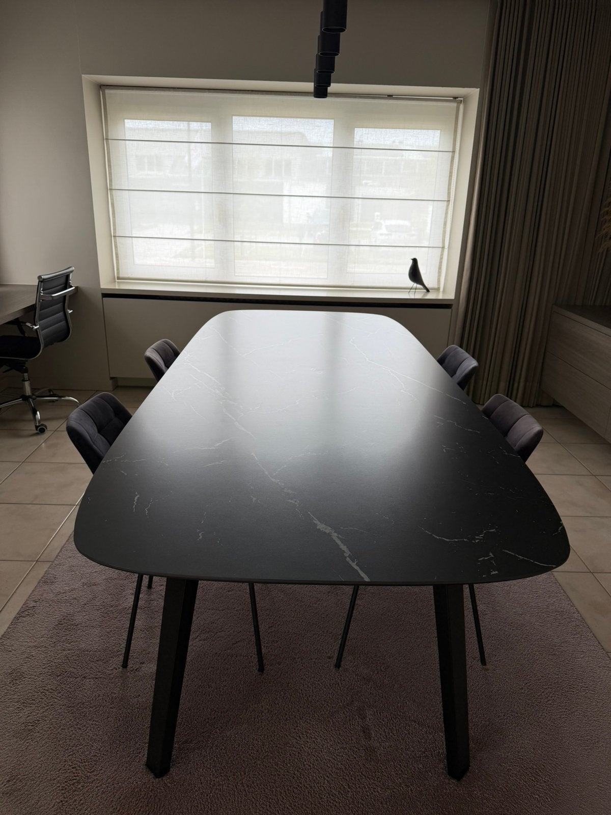 Keramische tafel 8/10 personen, marmerlook zwart, Huis en Inrichting, Tafels | Eettafels, Ophalen, Zo goed als nieuw