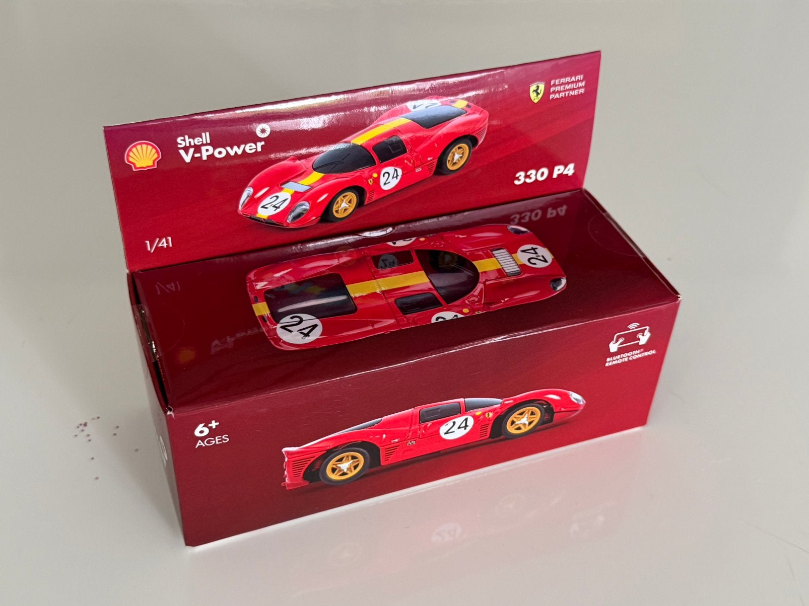 (RC) Burago Ferrari 330 P4 (neuf), Ophalen of Verzenden, Zo goed als nieuw, Auto