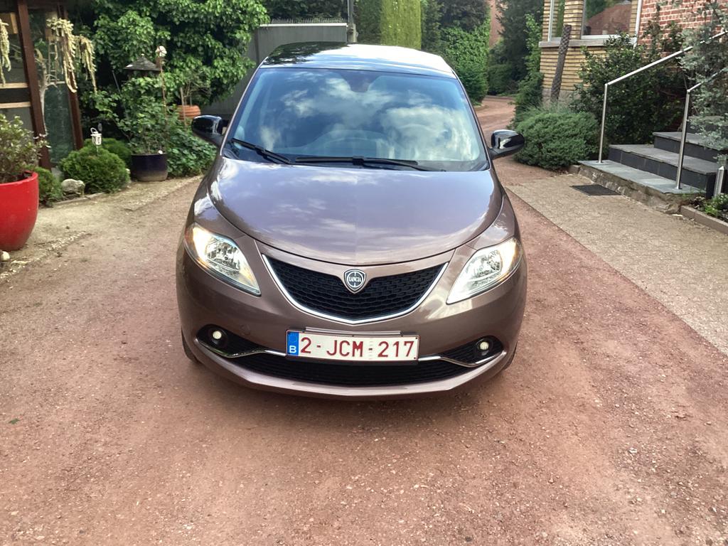 Lancia ypsilon 2016, Auto's, 4 zetels, Euro 6, Bruin, 875 cc
