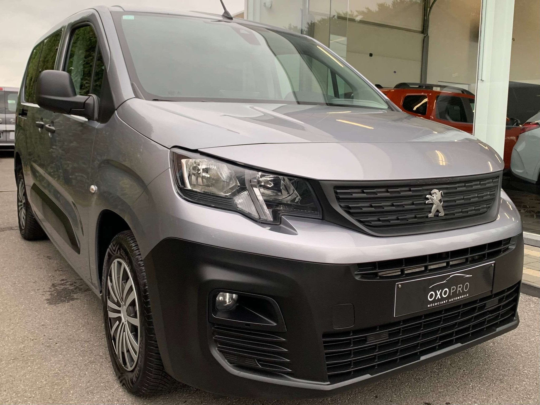 Peugeot Partner XL L2 130CV DOUBLE CABINE 5 PLACES / LONG CH, Autos, Achat, 6 portes, Euro 6, Entreprise