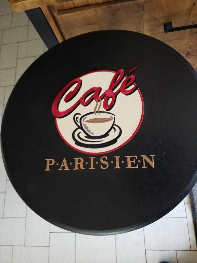 Table d'appoint, Enlèvement