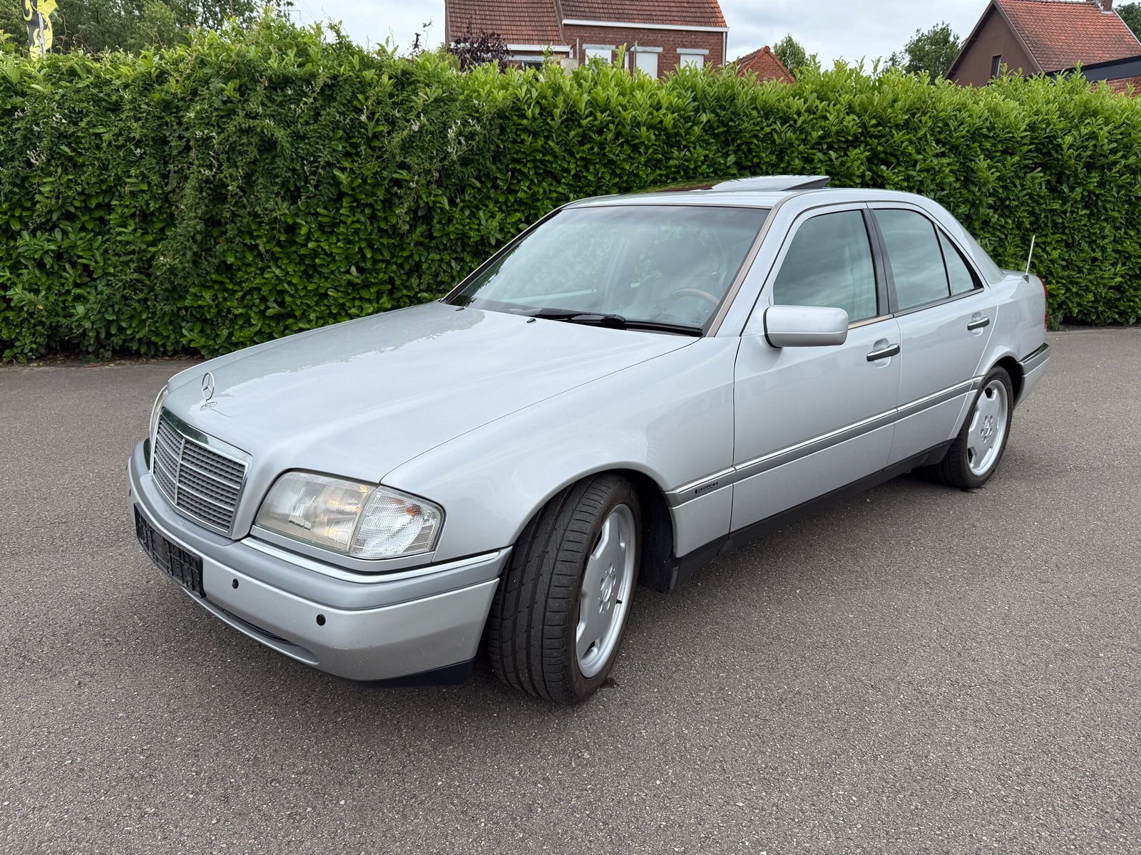 Mercedes c250 turbodiesel oldtimer, Auto's, Mercedes-Benz, Particulier, C-Klasse, ABS, Airconditioning, Alarm, Bluetooth, Boordcomputer