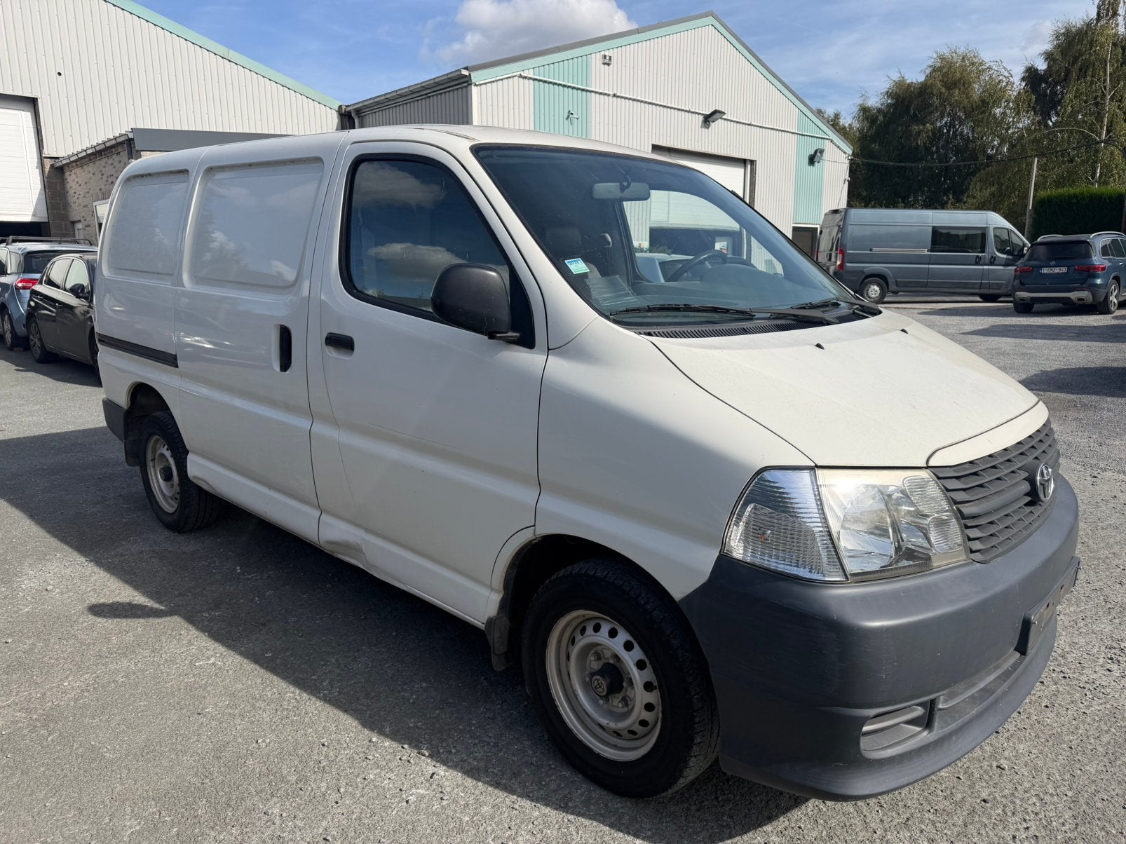 Toyota Hiace 2.5 dieselbusje met 3 zitplaatsen. 72.602 KM!, Auto's, Voorwielaandrijving, 4 deurs, Stof, Overige modellen