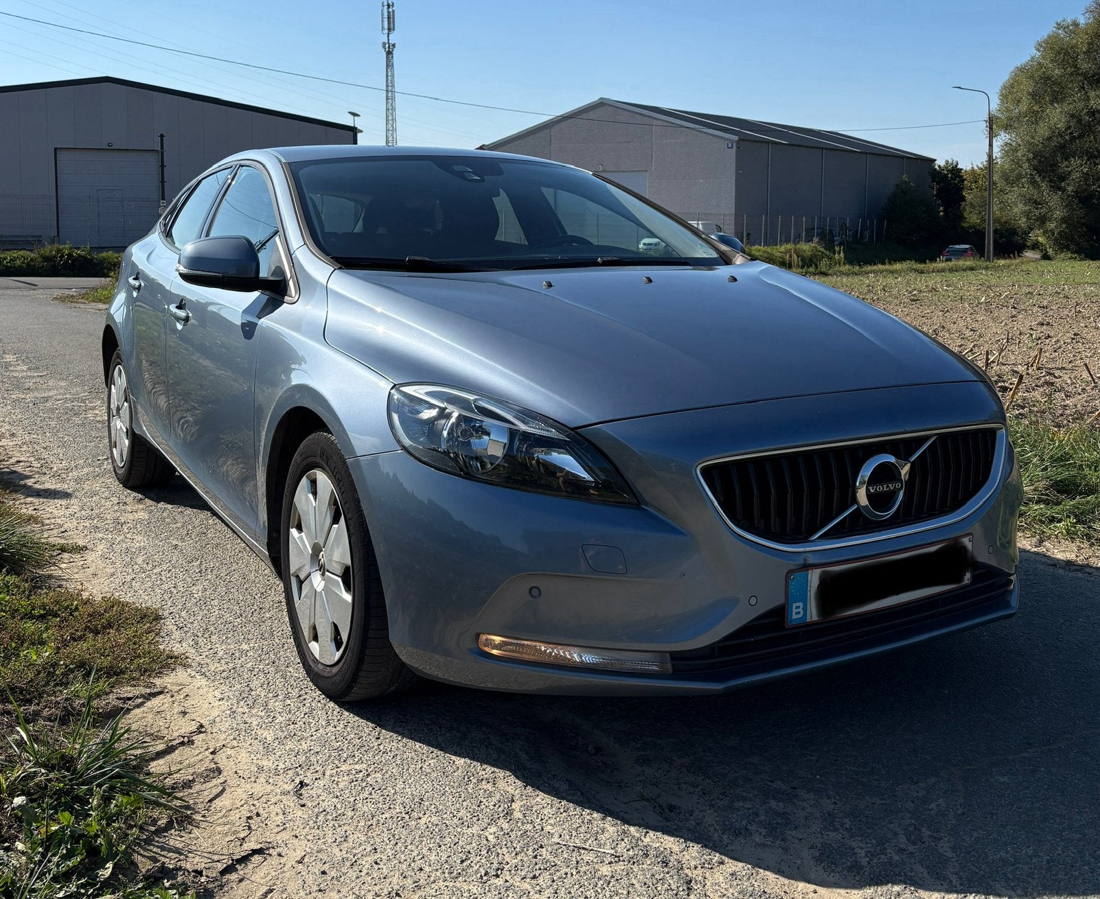 Volvo V40 - T2 (2017) - 115.000km, Auto's, Dealer onderhouden, Stof, 4 cilinders, Blauw