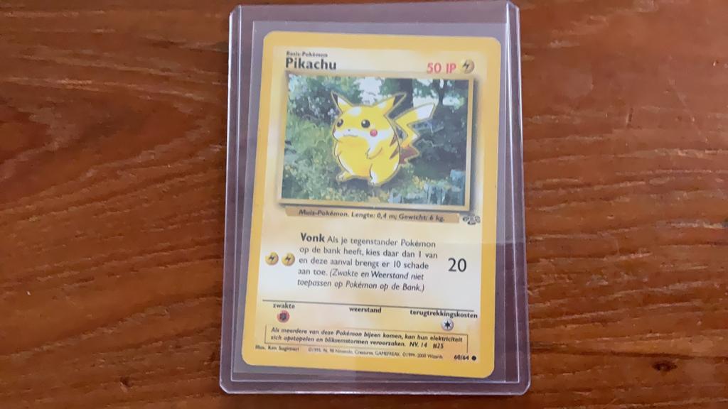 Nederlandse Pikachu kaart, Ophalen of Verzenden, Zo goed als nieuw, Losse kaart