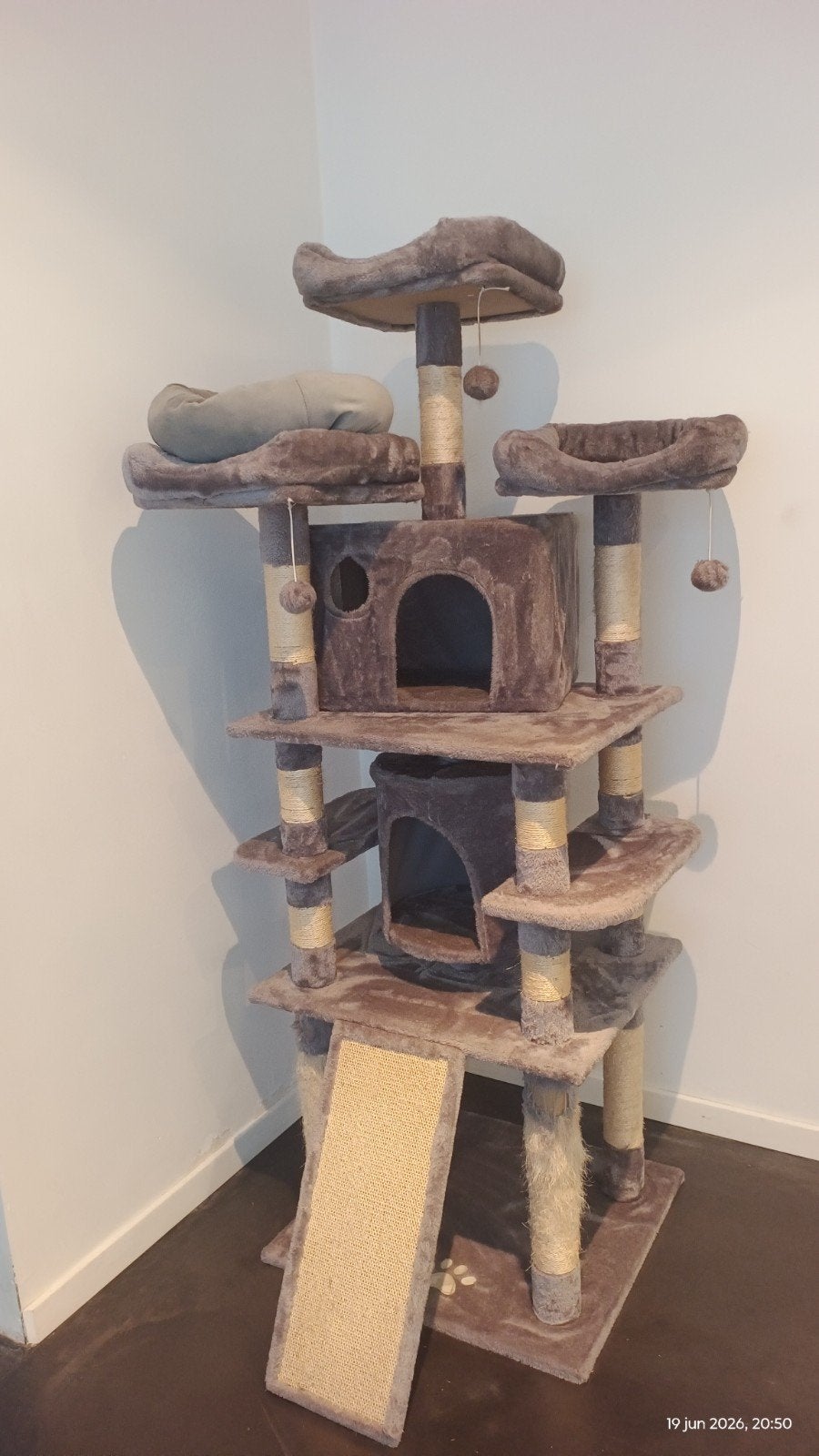 Kattenpakket: grote krabpaal + gesloten kattenbak + kattenma, Dieren en Toebehoren, Krabmeubelen, Krabpaal, Ophalen