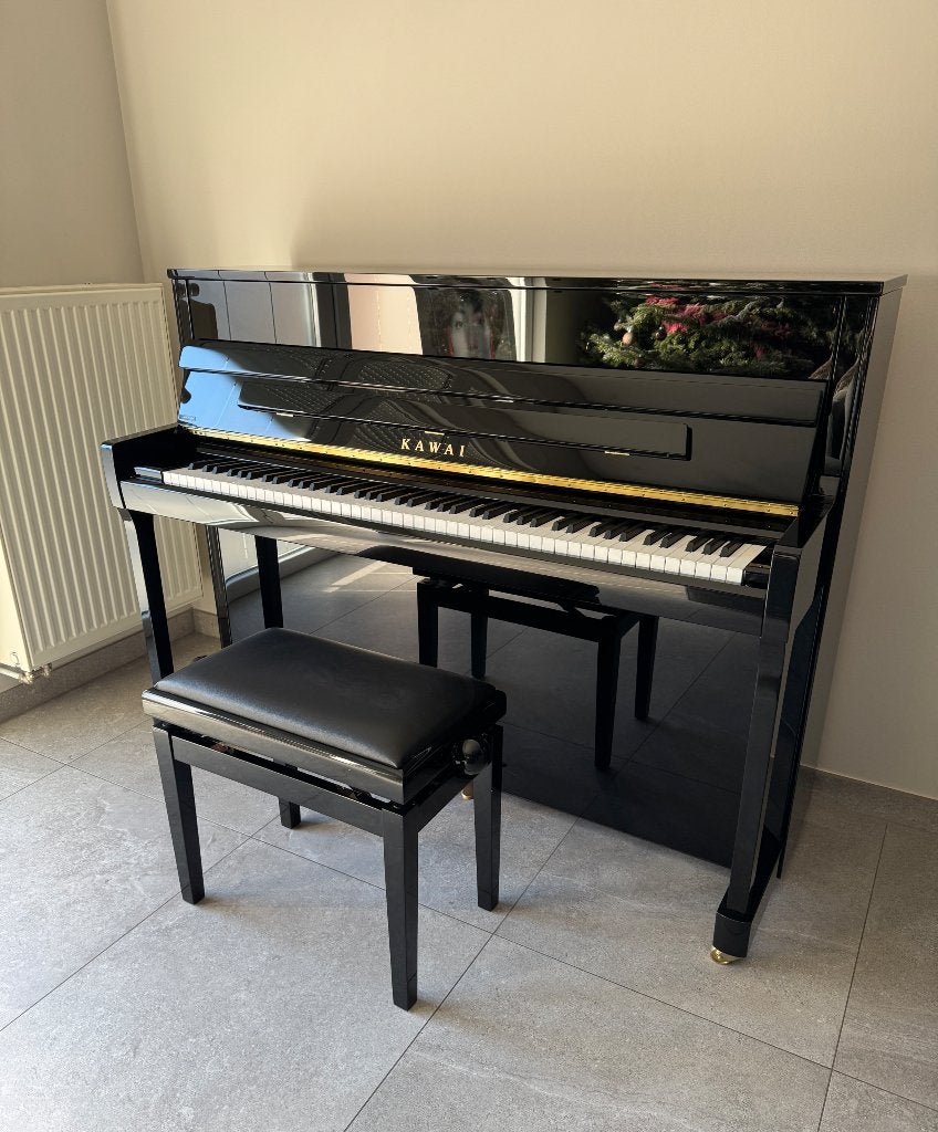 Kawai K200 rechtopstaande piano, Ophalen, Zwart, Zo goed als nieuw, Piano