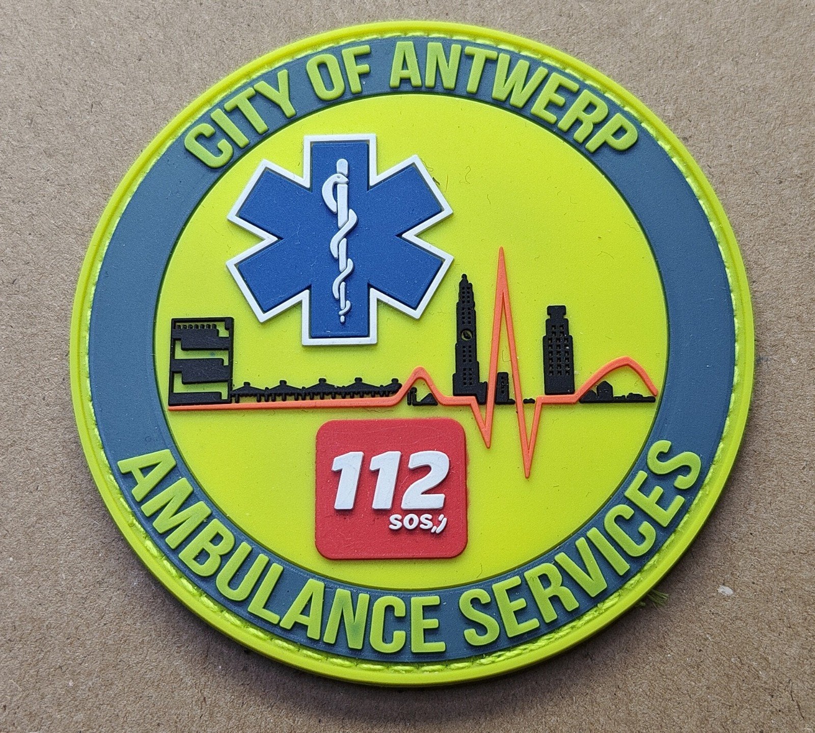 Ambulance Services 112 3D PVC Stad Antwerpen, Verzamelen, Ophalen of Verzenden, Overige soorten, Embleem of Badge