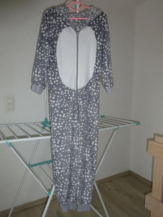 Grijze onesie met hertjeskap maat 158-164 actie 3 + 1 gratis, Kinderen en Baby's, Ophalen of Verzenden, Zo goed als nieuw, Jongen of Meisje