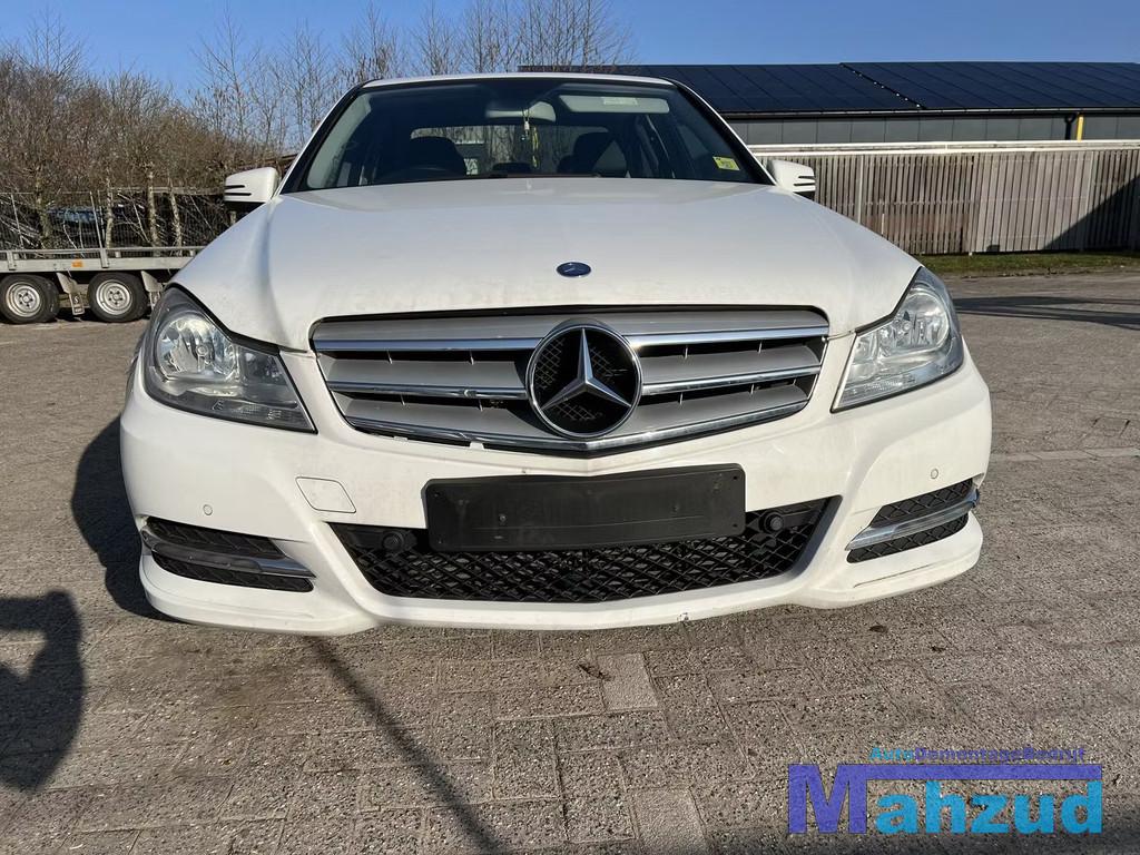 mercedes c klasse w204 2.2 cdi wit 149 onderdelen facelift, Mercedes-Benz AG, Mercedes-Benz, Utilisé, Mercedesstrasse 120
70372  Stuttgart, DE