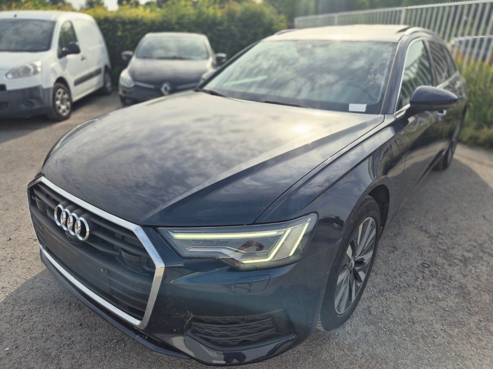 AUDI A6 AVANT PANO AUTOMATIC TREKHAAK, Auto's, Euro 6, 4 cilinders, Elektronische parkeerrem, 5 deurs