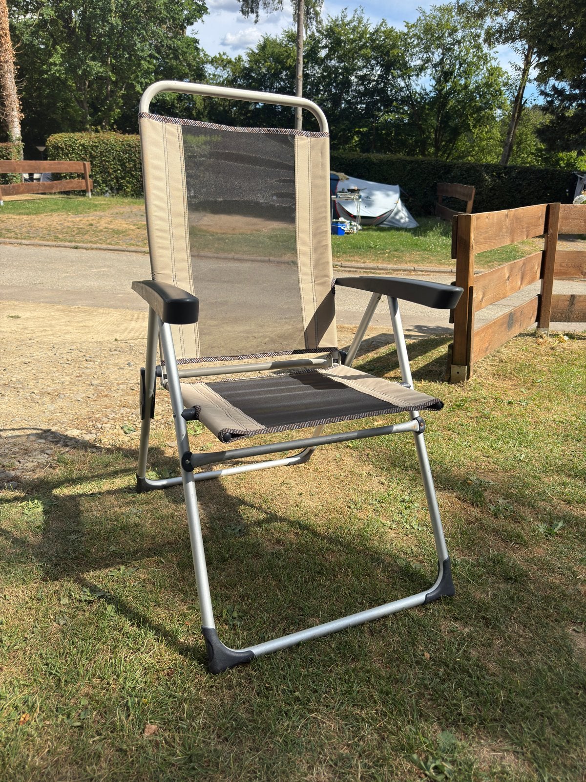 Set van 2 stoelen en 2 voetensteunen, Caravans en Kamperen, Kampeermeubelen, Ophalen, Gebruikt